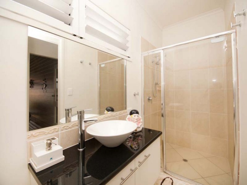 90 Sugar Bag Road, Little Mountain QLD 4551