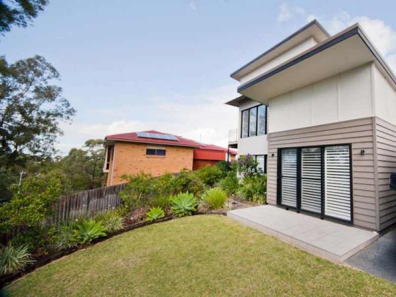 90 Sugar Bag Road, Little Mountain QLD 4551