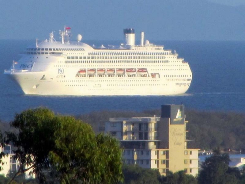 90 Sugar Bag Road, Little Mountain QLD 4551