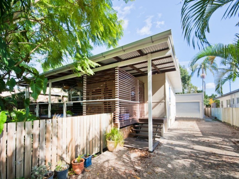 122 Westminster Avenue, Golden Beach QLD 4551