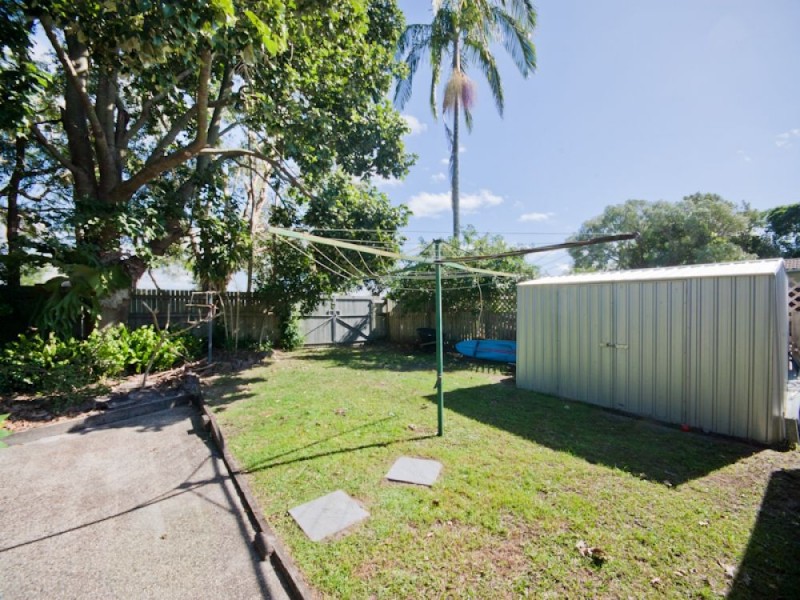 122 Westminster Avenue, Golden Beach QLD 4551