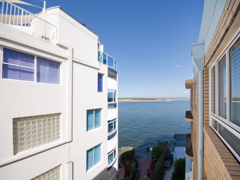 16/42 Maloja Avenue, Caloundra QLD 4551