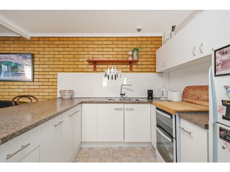 6/33b Burgess Street, Kings Beach QLD 4551