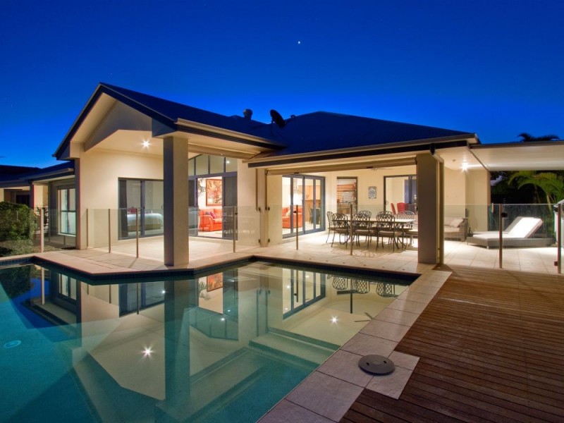 14 Dominica Place, Kawana Island QLD 4575