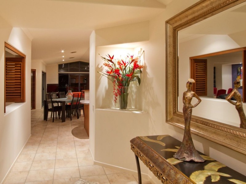 14 Dominica Place, Kawana Island QLD 4575