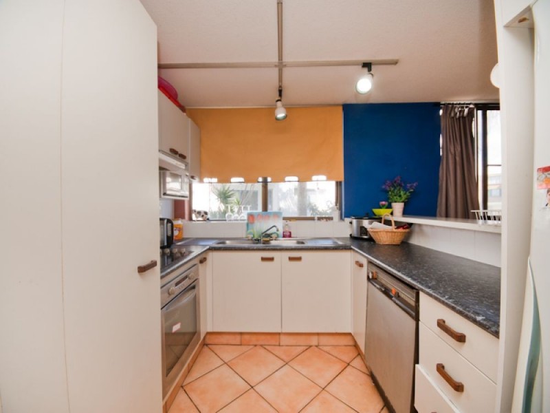2/7 Latona Avenue, Caloundra QLD 4551