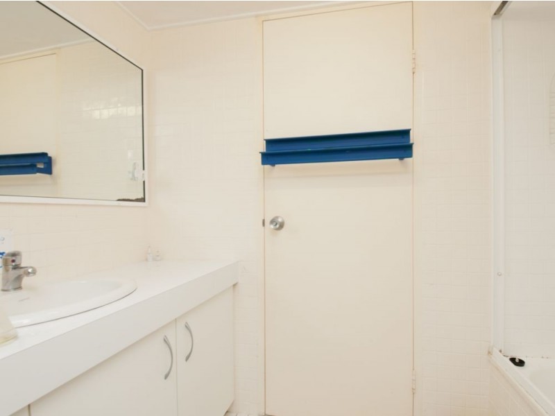 2/7 Latona Avenue, Caloundra QLD 4551