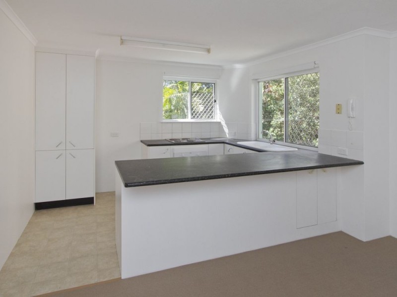 2/15 Arthur Street, Caloundra QLD 4551