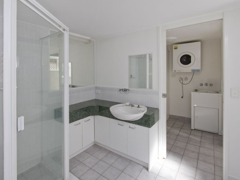 2/15 Arthur Street, Caloundra QLD 4551