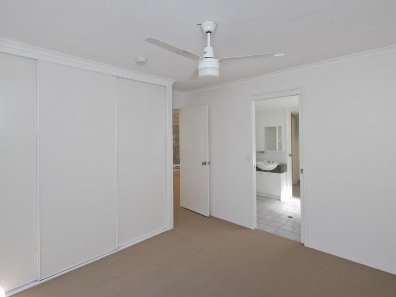 2/15 Arthur Street, Caloundra QLD 4551