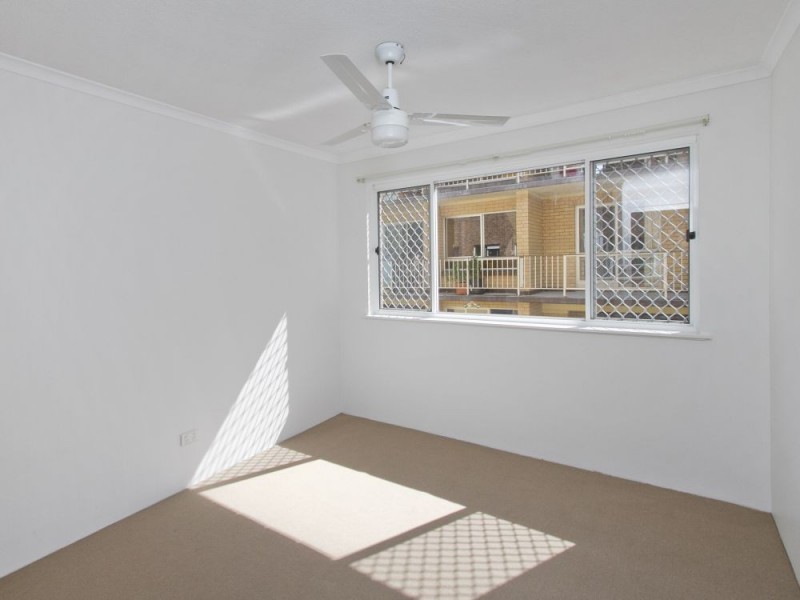 2/15 Arthur Street, Caloundra QLD 4551