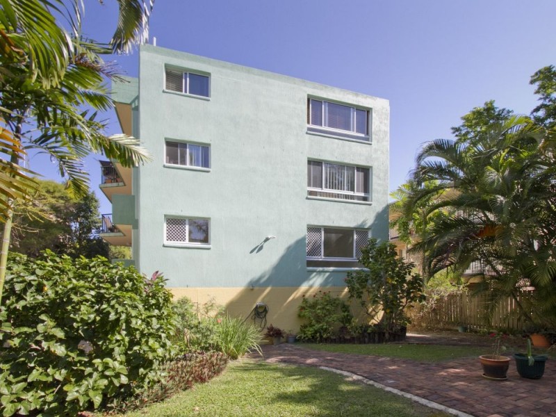 2/15 Arthur Street, Caloundra QLD 4551