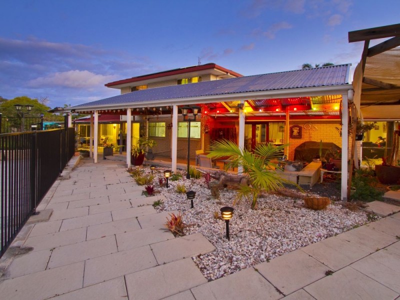 1 Pinewood Street, Little Mountain QLD 4551