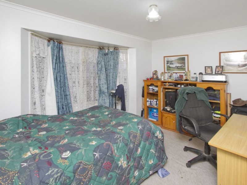 1 Pinewood Street, Little Mountain QLD 4551