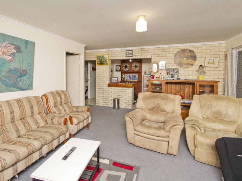 1 Pinewood Street, Little Mountain QLD 4551