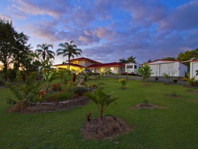 1 Pinewood Street, Little Mountain QLD 4551
