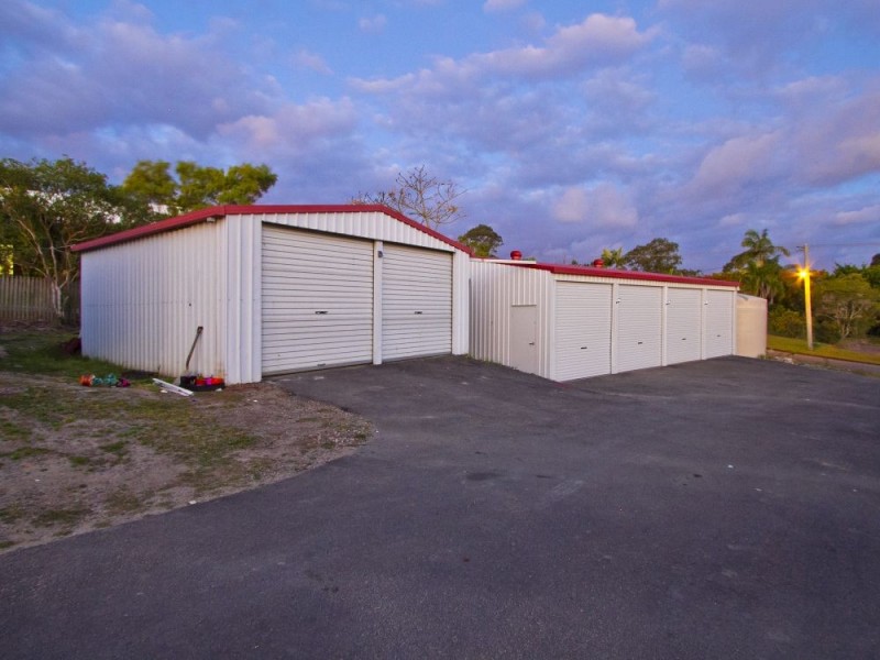 1 Pinewood Street, Little Mountain QLD 4551