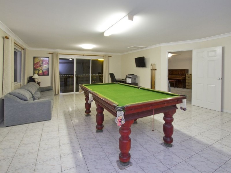 2 Ridgewood Road, Little Mountain QLD 4551