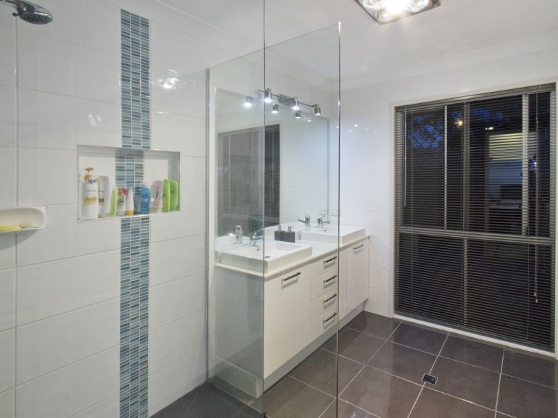 2 Ridgewood Road, Little Mountain QLD 4551