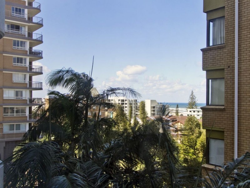 3/39 Canberra Terrace, Kings Beach QLD 4551