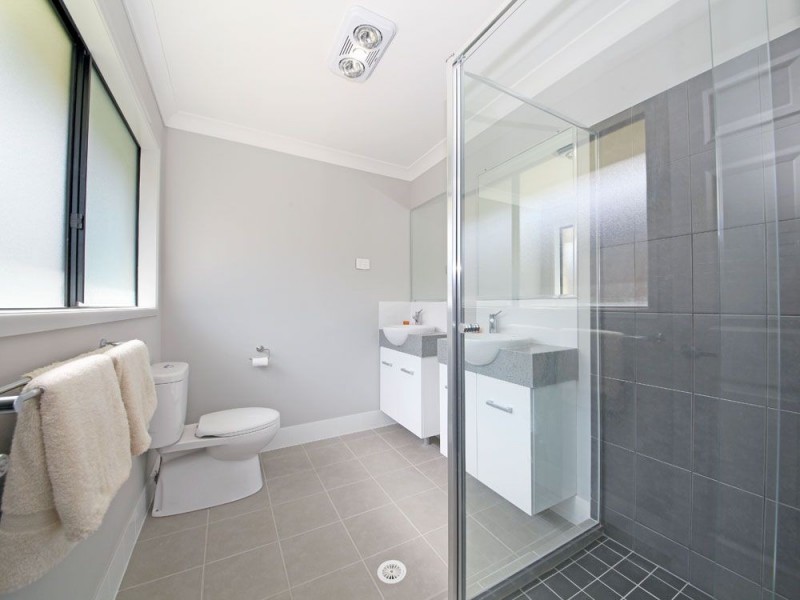 25 Sandstone Way, Little Mountain QLD 4551