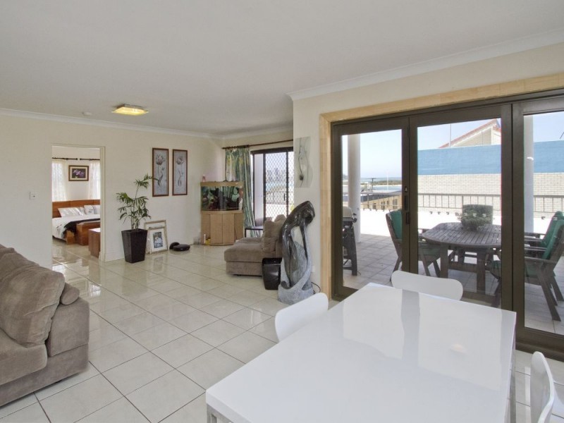 7/1 Burke St, Golden Beach QLD 4551