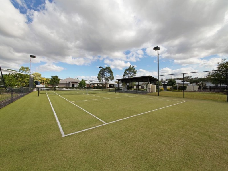 8/41 Mahogany Drive, Pelican Waters QLD 4551