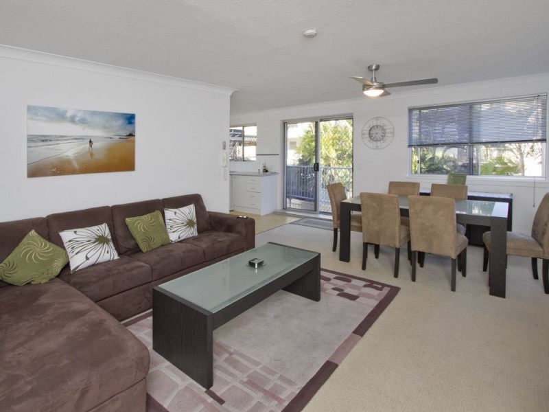 1/7 Mahia Terrace, Kings Beach QLD 4551