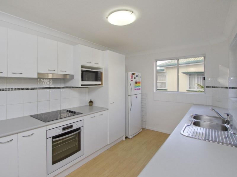 1/7 Mahia Terrace, Kings Beach QLD 4551