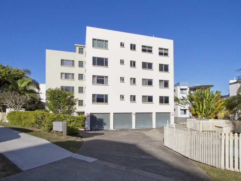 1/7 Mahia Terrace, Kings Beach QLD 4551