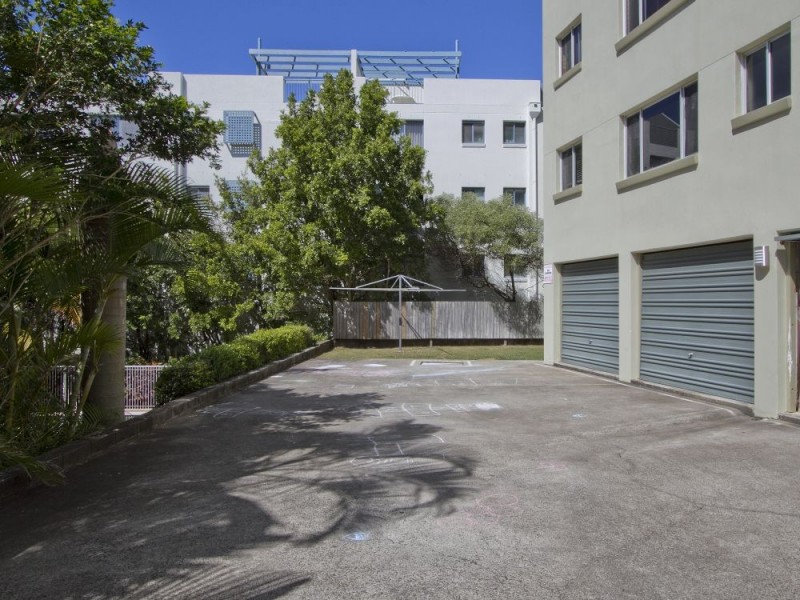 1/7 Mahia Terrace, Kings Beach QLD 4551