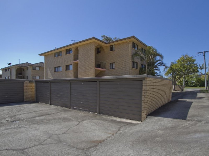 4/8 Coonowrin Street, Battery Hill QLD 4551
