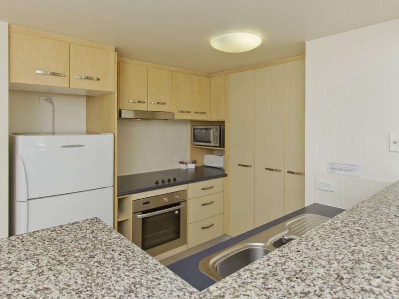 3070/36 Browning Boulevard, Battery Hill QLD 4551