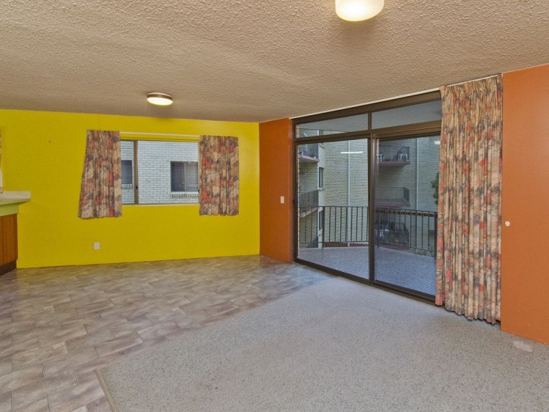 5/13 Landsborough Parade, Golden Beach QLD 4551