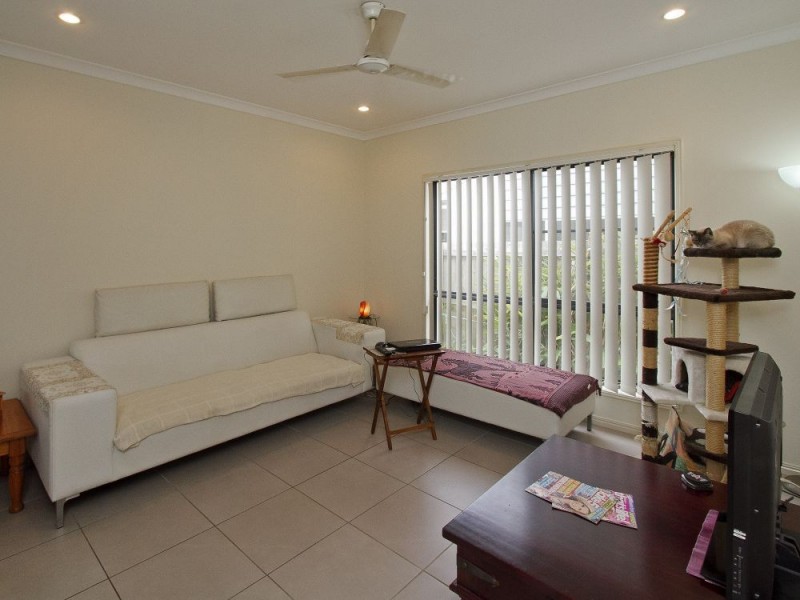 9 Scribbly Gum Drive, Meridan Plains QLD 4551