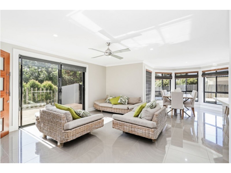 10 Bancroft Street, Pelican Waters QLD 4551