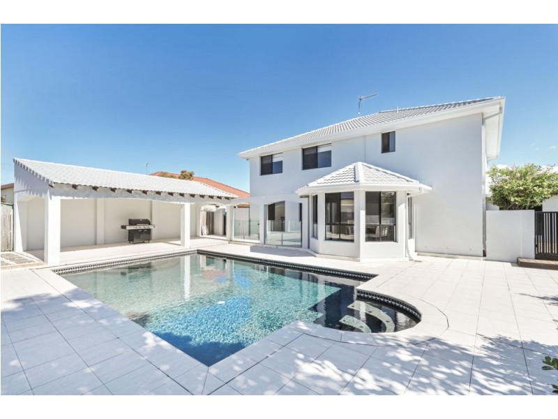 10 Bancroft Street, Pelican Waters QLD 4551