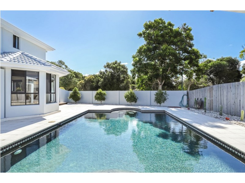 10 Bancroft Street, Pelican Waters QLD 4551