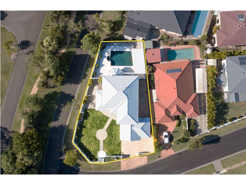 10 Bancroft Street, Pelican Waters QLD 4551