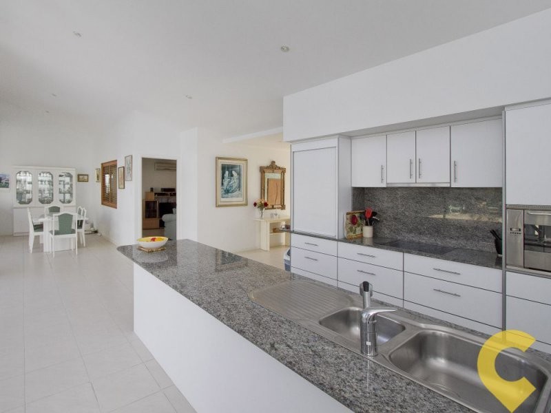 15 Wallaby Circuit, Pelican Waters QLD 4551