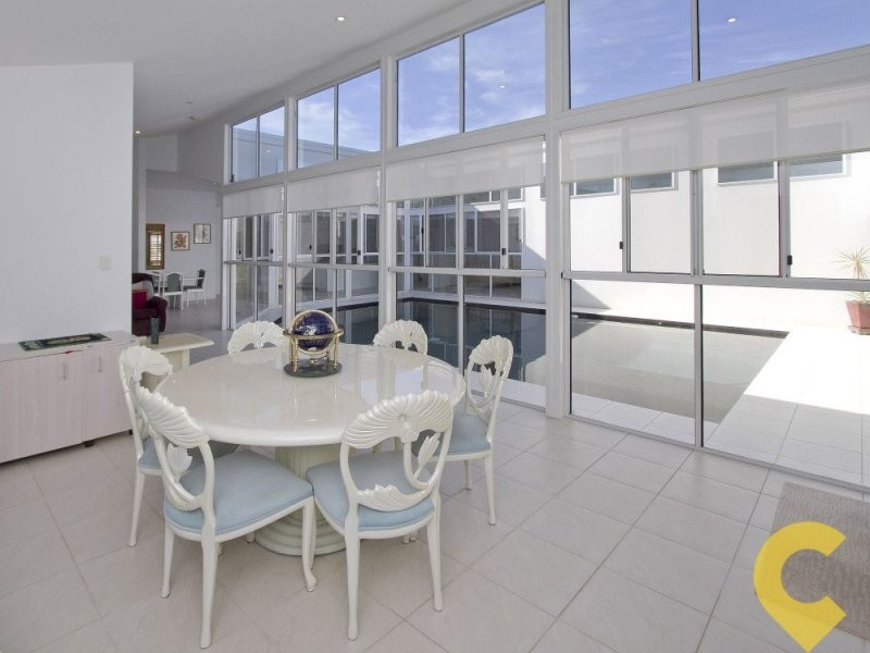 15 Wallaby Circuit, Pelican Waters QLD 4551