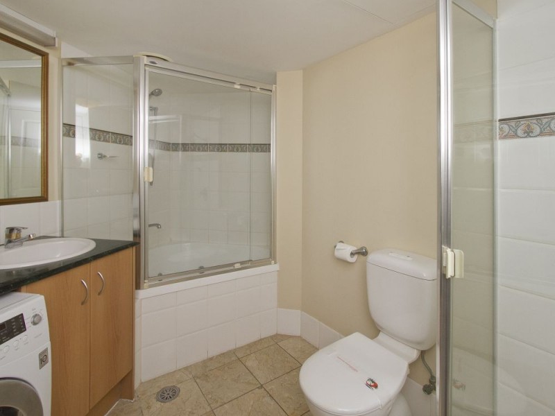 102/11 Mooloolaba Esplanade, Mooloolaba QLD 4557