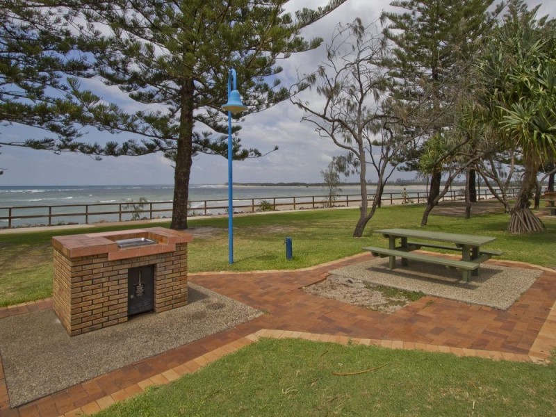 3/7a Esplanade Bulcock Beach, Caloundra QLD 4551