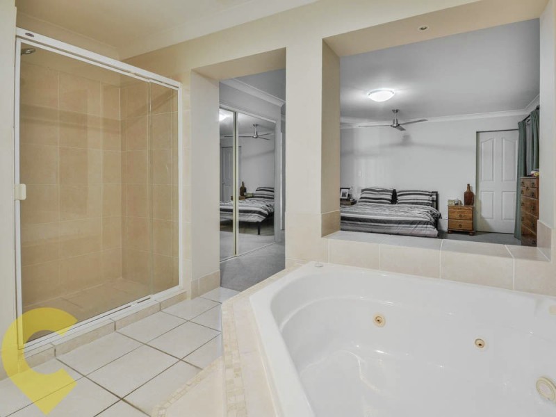 1 Earls Court, Little Mountain QLD 4551