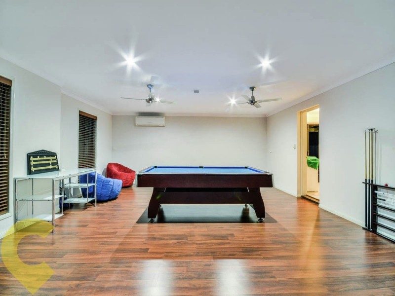 1 Earls Court, Little Mountain QLD 4551