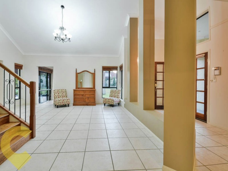 1 Earls Court, Little Mountain QLD 4551