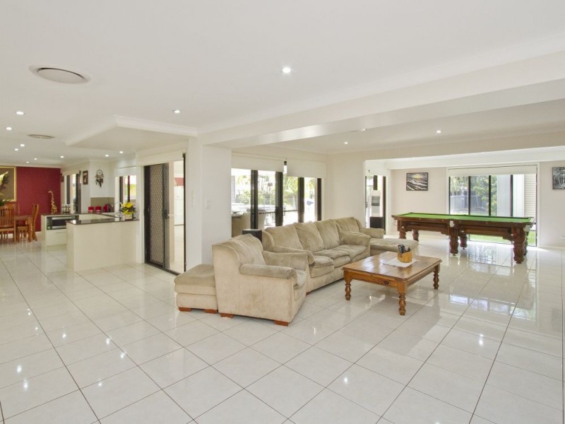 19 Parklands Boulevard, Little Mountain QLD 4551