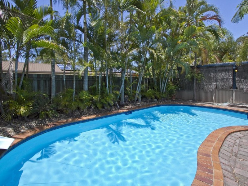 18 Karawatha Drive, Mountain Creek QLD 4557