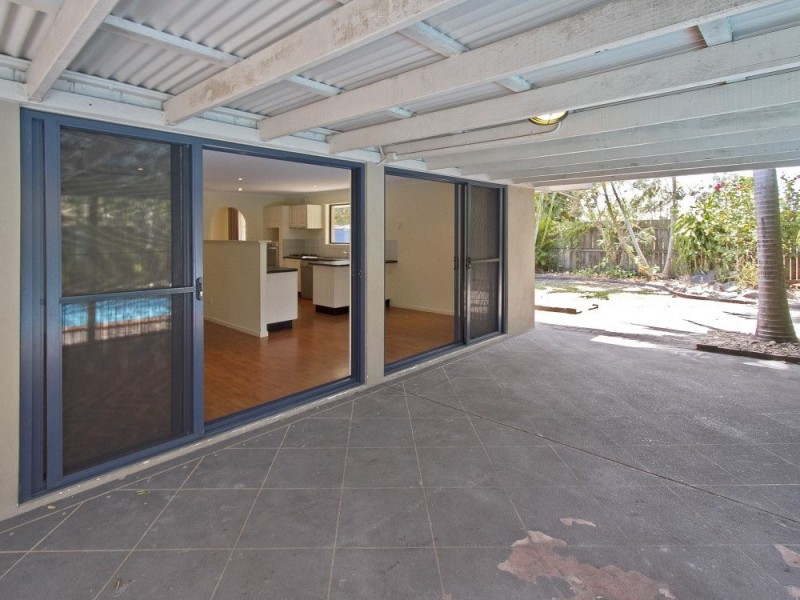 18 Karawatha Drive, Mountain Creek QLD 4557