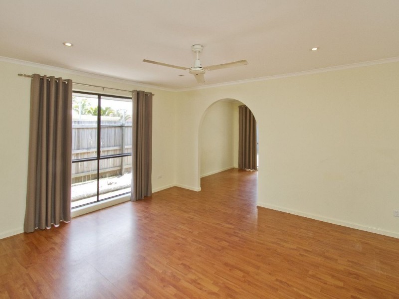 18 Karawatha Drive, Mountain Creek QLD 4557